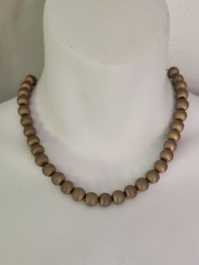Round Bead Necklace in Matte Gold